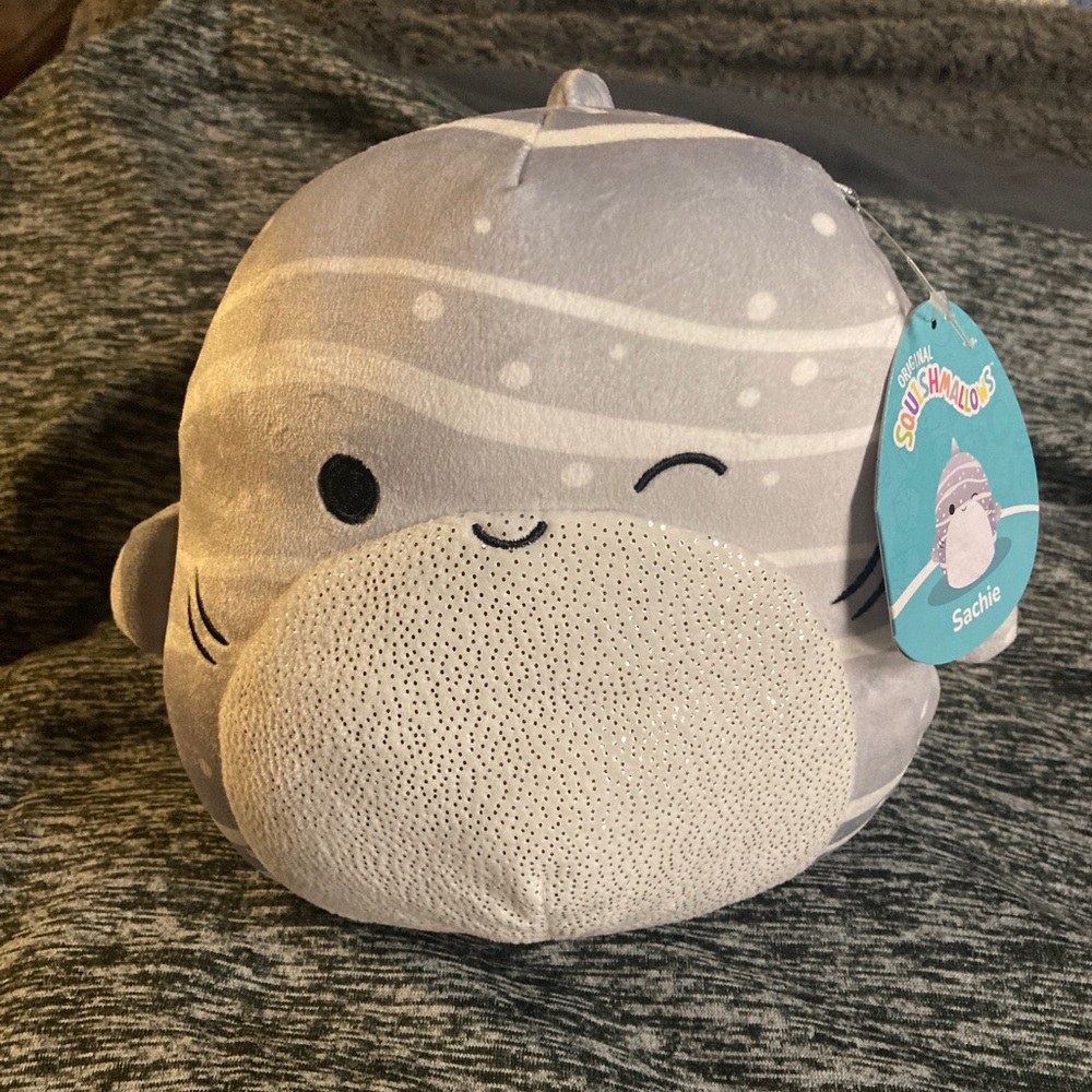 Squishmallow Sachie the Shark 8”